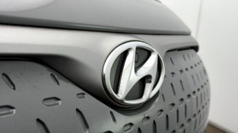 Hyundai KONA PREMIUM SE
