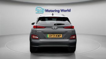 Hyundai KONA PREMIUM SE
