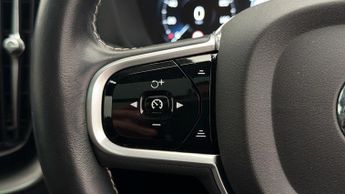 Volvo XC60 B4 R-DESIGN PRO AWD