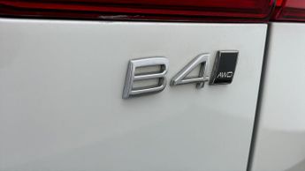 Volvo XC60 B4 R-DESIGN PRO AWD