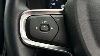 Volvo XC40 RECHARGE T5 R-DESIGN PRO