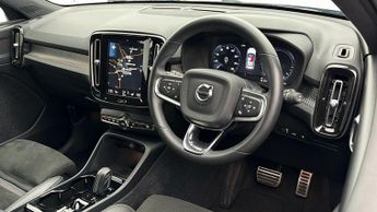 Volvo XC40 RECHARGE T5 R-DESIGN PRO