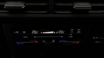 Volkswagen Taigo R-LINE TSI DSG