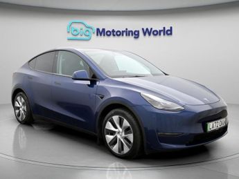 Tesla Model Y LONG RANGE AWD