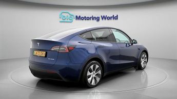 Tesla Model Y LONG RANGE AWD