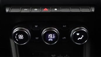 Renault Captur TECHNO E-TECH