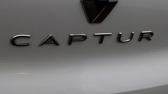 Renault Captur TECHNO E-TECH
