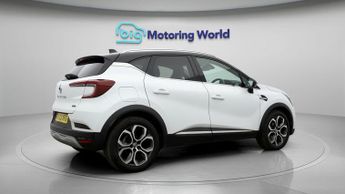 Renault Captur TECHNO E-TECH