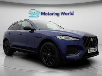 Jaguar F-Pace R-DYNAMIC BLACK