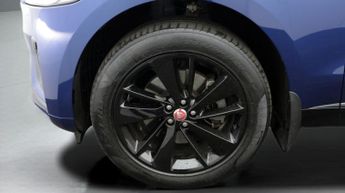 Jaguar F-PACE R-DYNAMIC BLACK