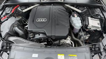 Audi A4 Avant AVANT TFSI S LINE BLACK EDITION