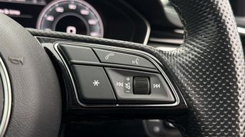 Audi A4 Avant AVANT TFSI S LINE BLACK EDITION