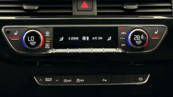 Audi A4 Avant AVANT TFSI S LINE BLACK EDITION