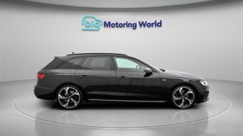 Audi A4 Avant AVANT TFSI S LINE BLACK EDITION