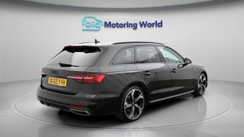 Audi A4 Avant AVANT TFSI S LINE BLACK EDITION