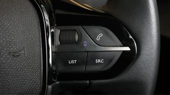 Peugeot E-2008 ACTIVE PREMIUM PLUS