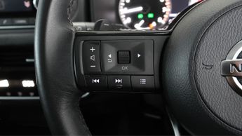 Nissan Qashqai DIG-T ACENTA PREMIUM DCT