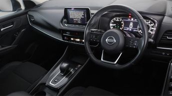 Nissan Qashqai DIG-T ACENTA PREMIUM DCT
