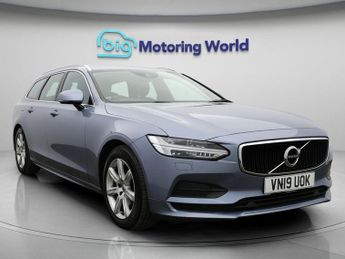 Volvo V90 D4 MOMENTUM