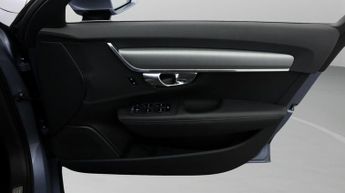 Volvo V90 D4 MOMENTUM