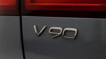 Volvo V90 D4 MOMENTUM