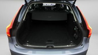 Volvo V90 D4 MOMENTUM