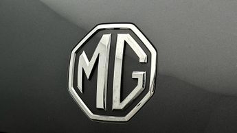 MG MG4 TROPHY