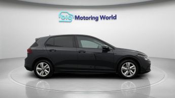 Volkswagen Golf LIFE ETSI DSG