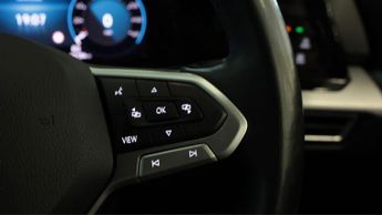 Volkswagen Golf LIFE ETSI DSG