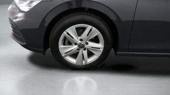 Volkswagen Golf LIFE ETSI DSG