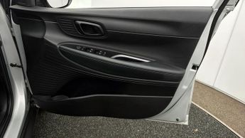 Hyundai BAYON T-GDI SE CONNECT