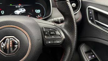 MG MG ZS EXCLUSIVE T-GDI