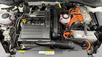 Volkswagen Passat GTE DSG