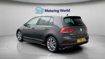 Volkswagen Golf R-LINE TSI EVO DSG
