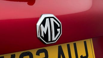 MG MG HS EXCLUSIVE DCT