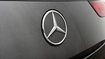 Mercedes-Benz CLA CLA 180 AMG LINE PREMIUM