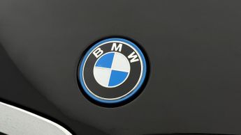 BMW 3 Series 330E SE PRO