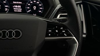 Audi Q4 e-tron S LINE