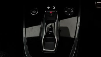 Audi Q4 e-tron S LINE