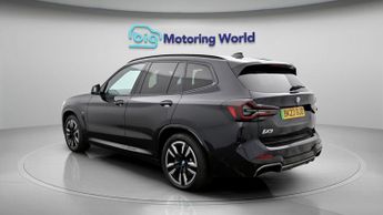 BMW iX3 M SPORT