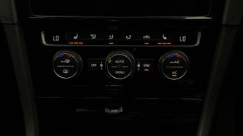 Volkswagen Golf R TSI DSG