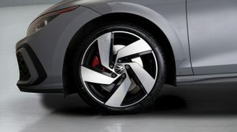 Volkswagen Golf GTI TSI DSG