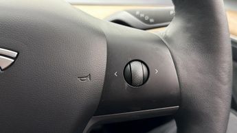 Tesla Model 3 MODEL 3