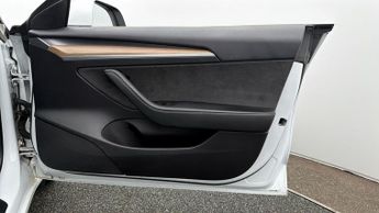 Tesla Model 3 MODEL 3