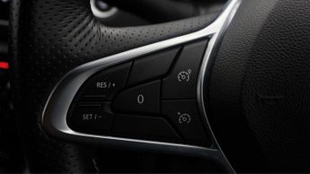 Renault Clio RS LINE E-TECH