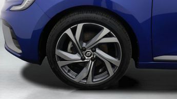 Renault Clio RS LINE E-TECH