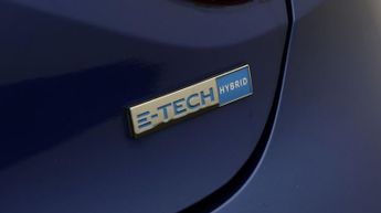 Renault Clio RS LINE E-TECH