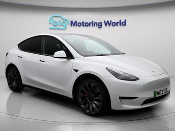 Tesla Model Y PERFORMANCE AWD