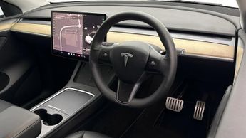 Tesla Model Y PERFORMANCE AWD