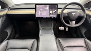 Tesla Model Y PERFORMANCE AWD
